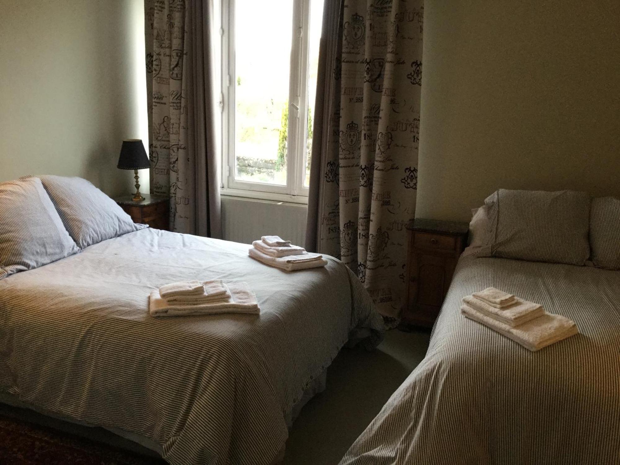 Le Logis Alexandra Bnb La Trimouille Eksteriør bilde